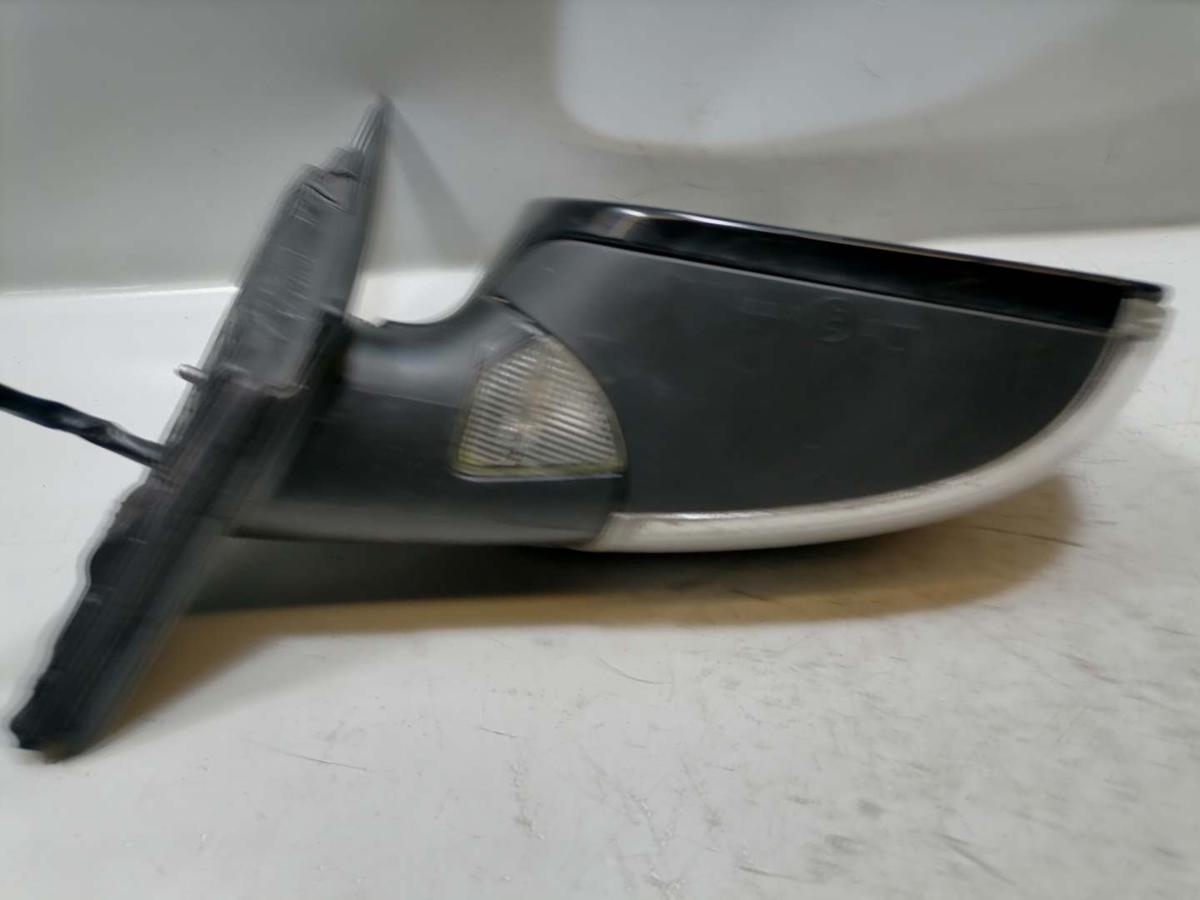 VW Passat 3C original Außenspiegel links elektrisch anklappbar Umfeldbeleuchtung Bj.2009